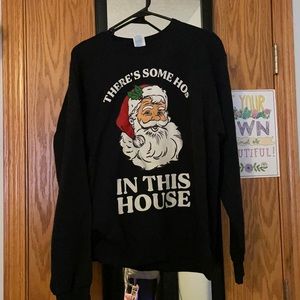L Christmas sweater